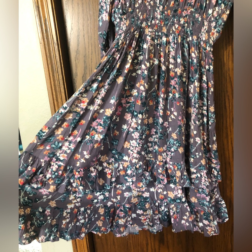 GiGio USA Lavender Floral Dress with Ties - size Medium - Picture 2 of 2